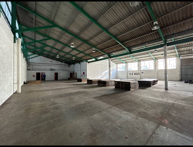 3,544M² WAREHOUSE TO LET IN EPPING INDUSTRIAL
